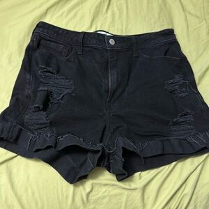 Black Hollister shorts